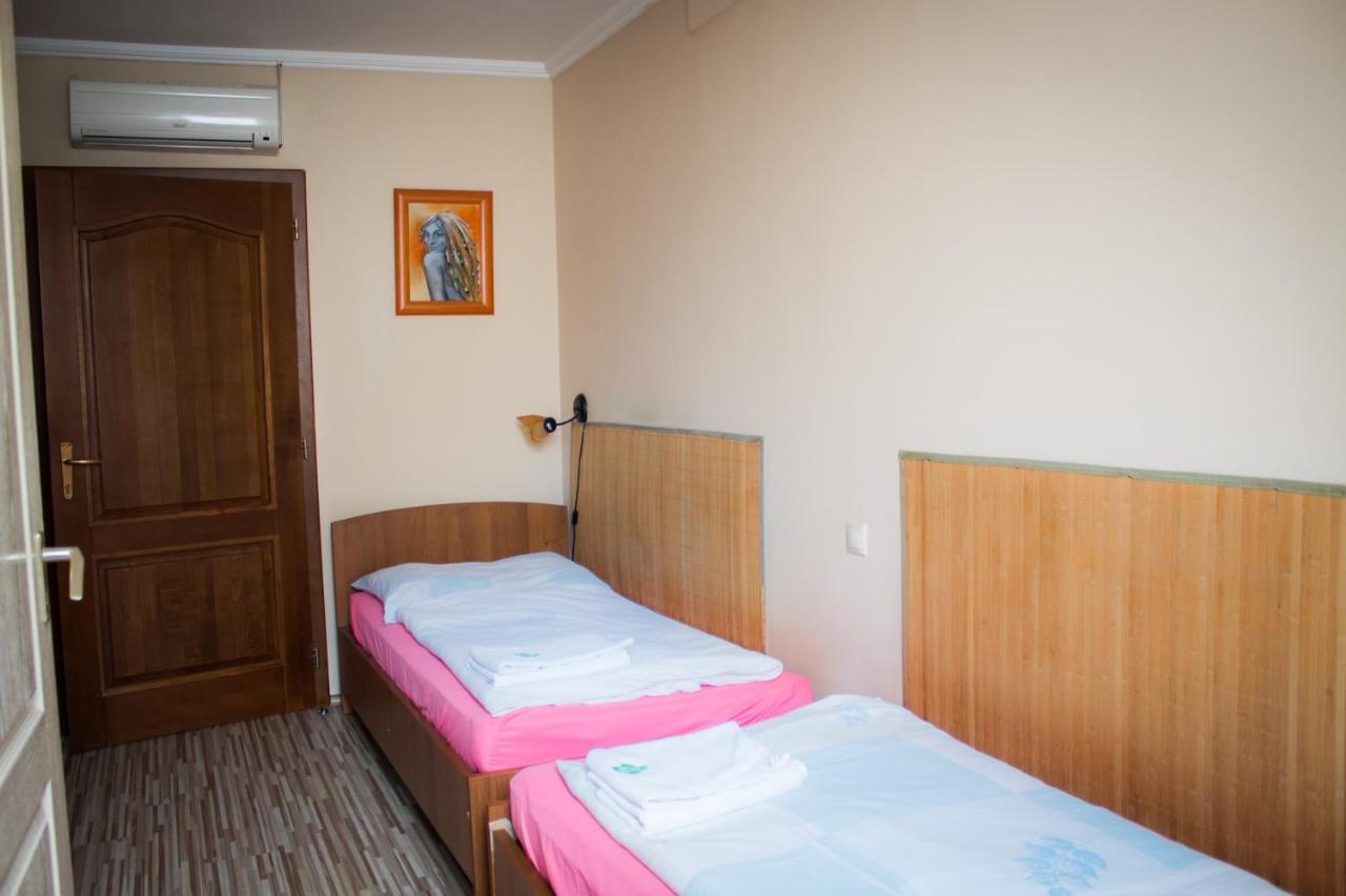 Hubert Varga Komárno Exterior foto